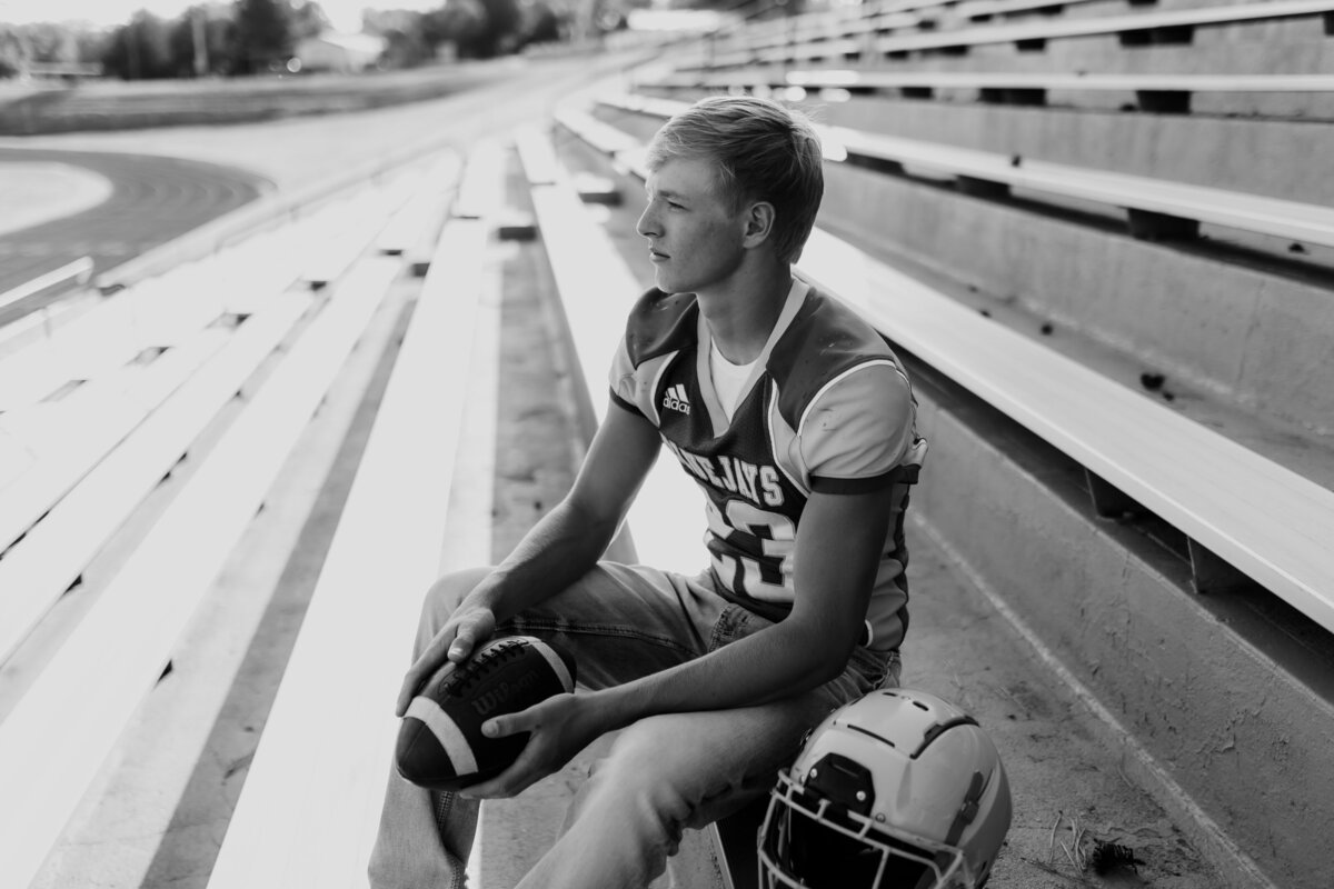 FOOTBALL STANDS SENIOR SESSION