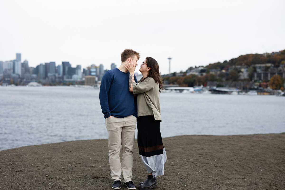 Surprise Seattle wedding Proposal, engagement photography Gas Works Park- 12