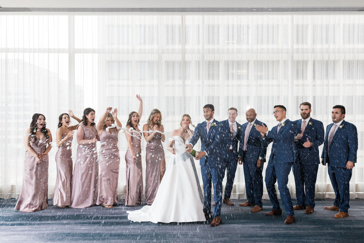 27-Renaissance-baltimore-harborplace-hotel-wedding