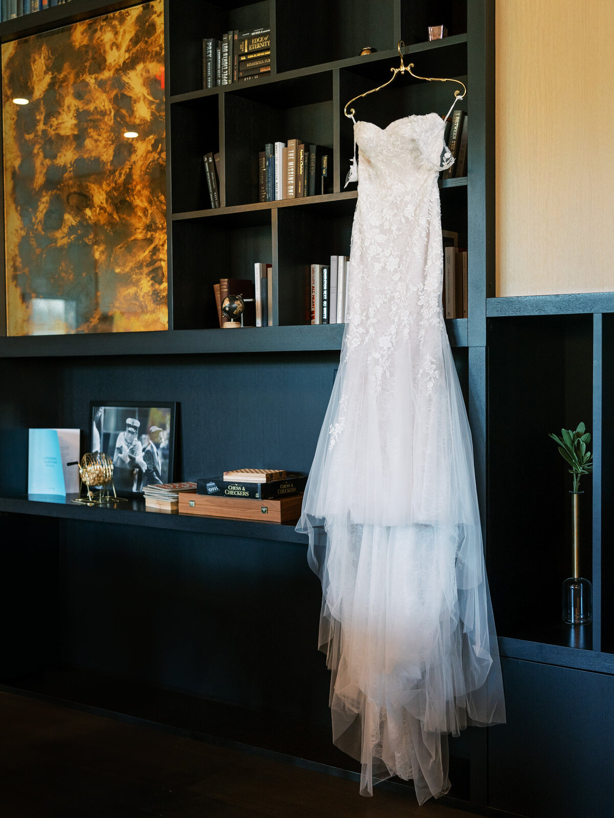 pittsburgh-wedding-photographer-phipps-botanic-gardens-conservatory-wedding-outdoor-lgbtq-luxury-photography-light-and-airy6
