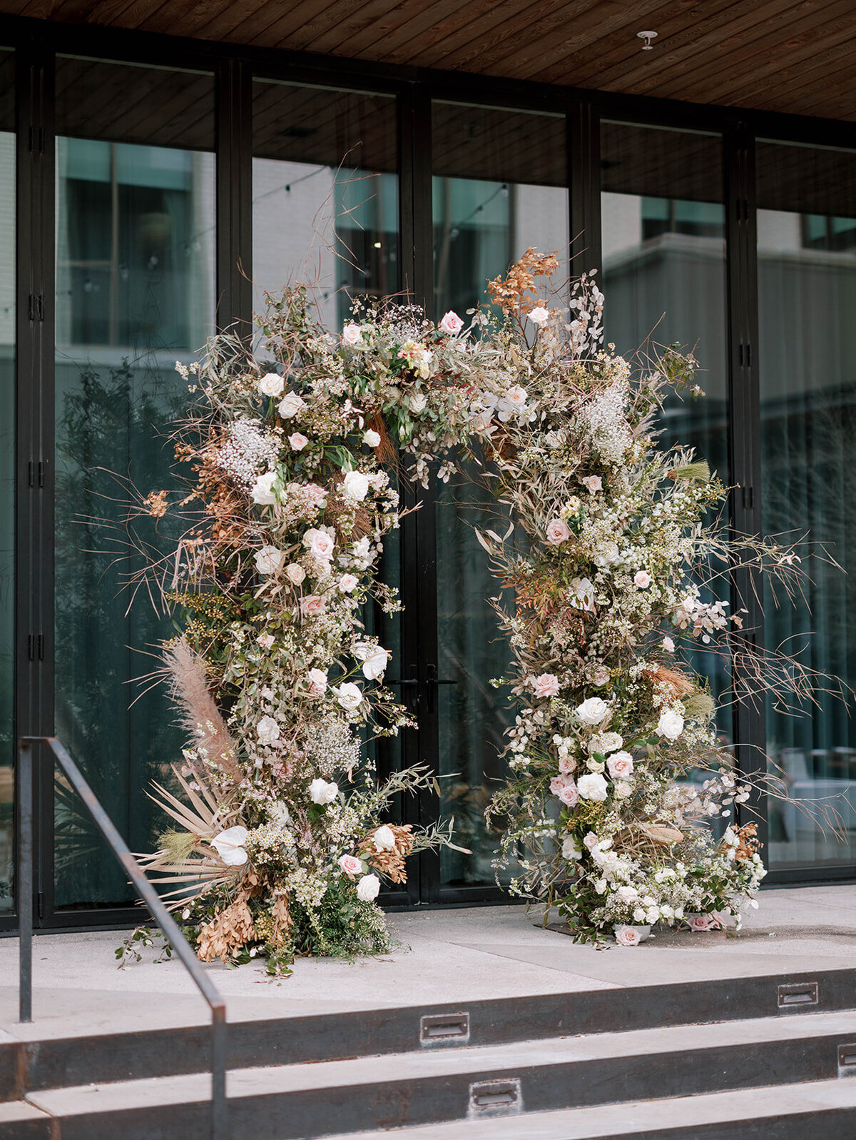 organic-cermeony-arch-mount-laurel-floral