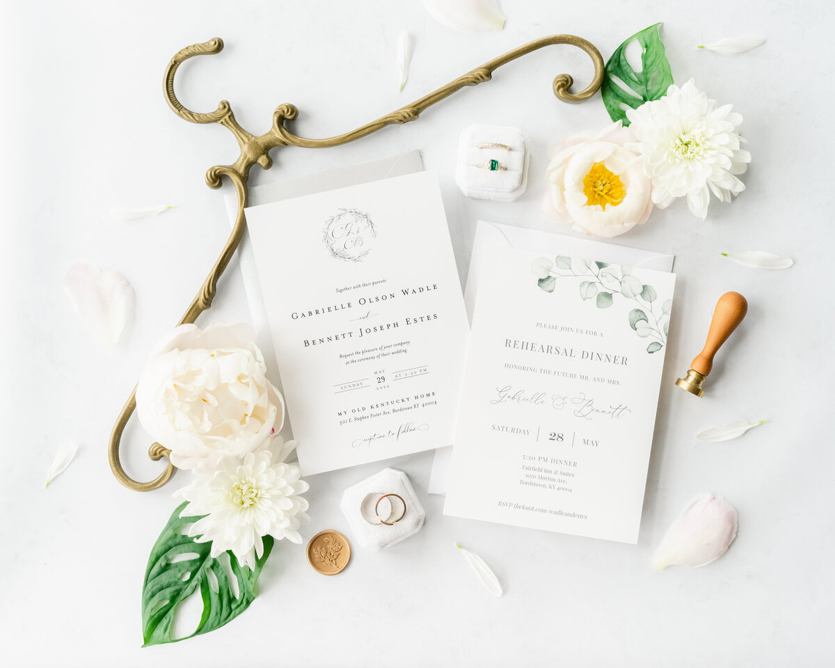 Kentucky spring wedding at my old ky home florals emma v photography wedding party portraits ideas photographer detail photos flat lay  invitation suite hanger