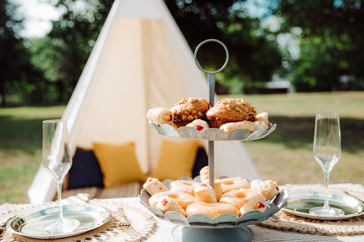 Proposal ideas picnic bakery assortment