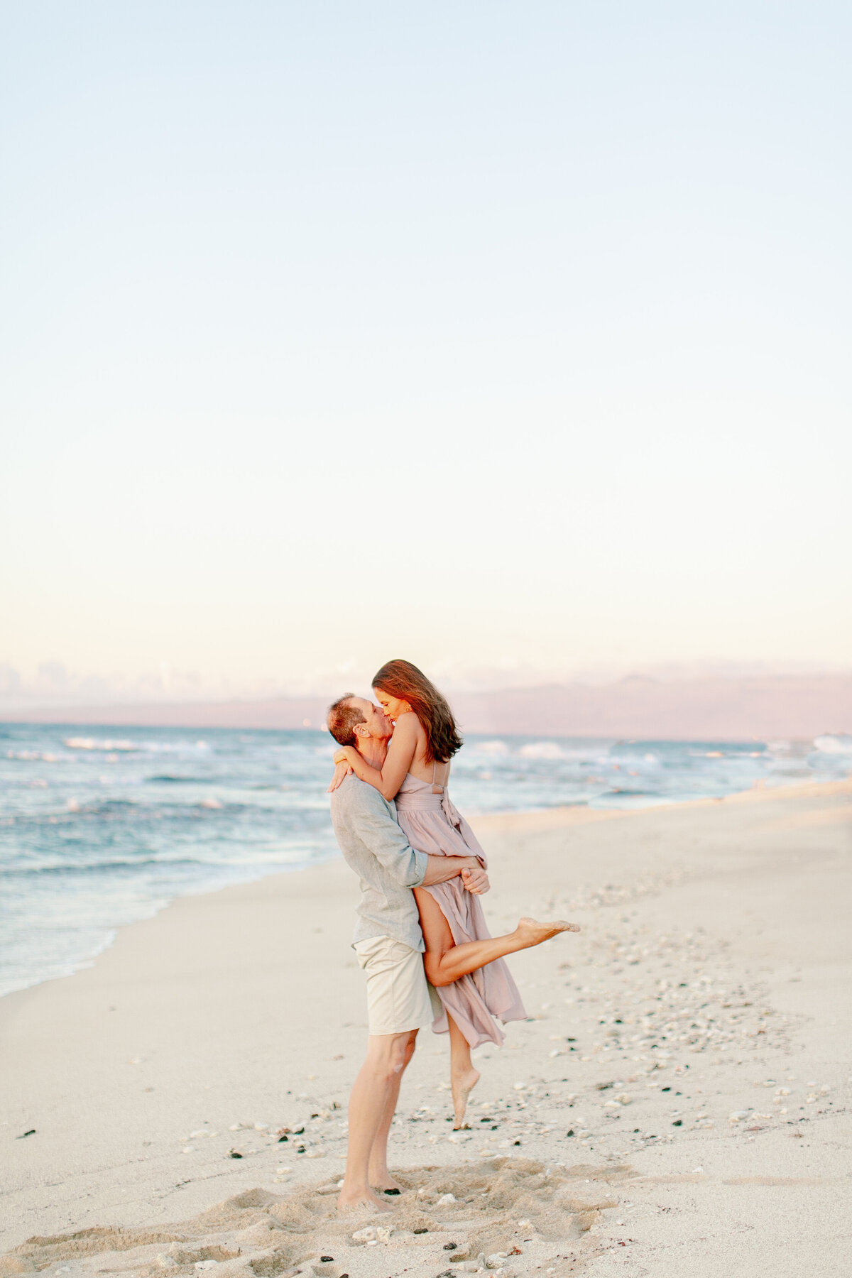 Arise2021 | Hawaii Wedding & Lifestyle Photography | Ashley Goodwin Photography