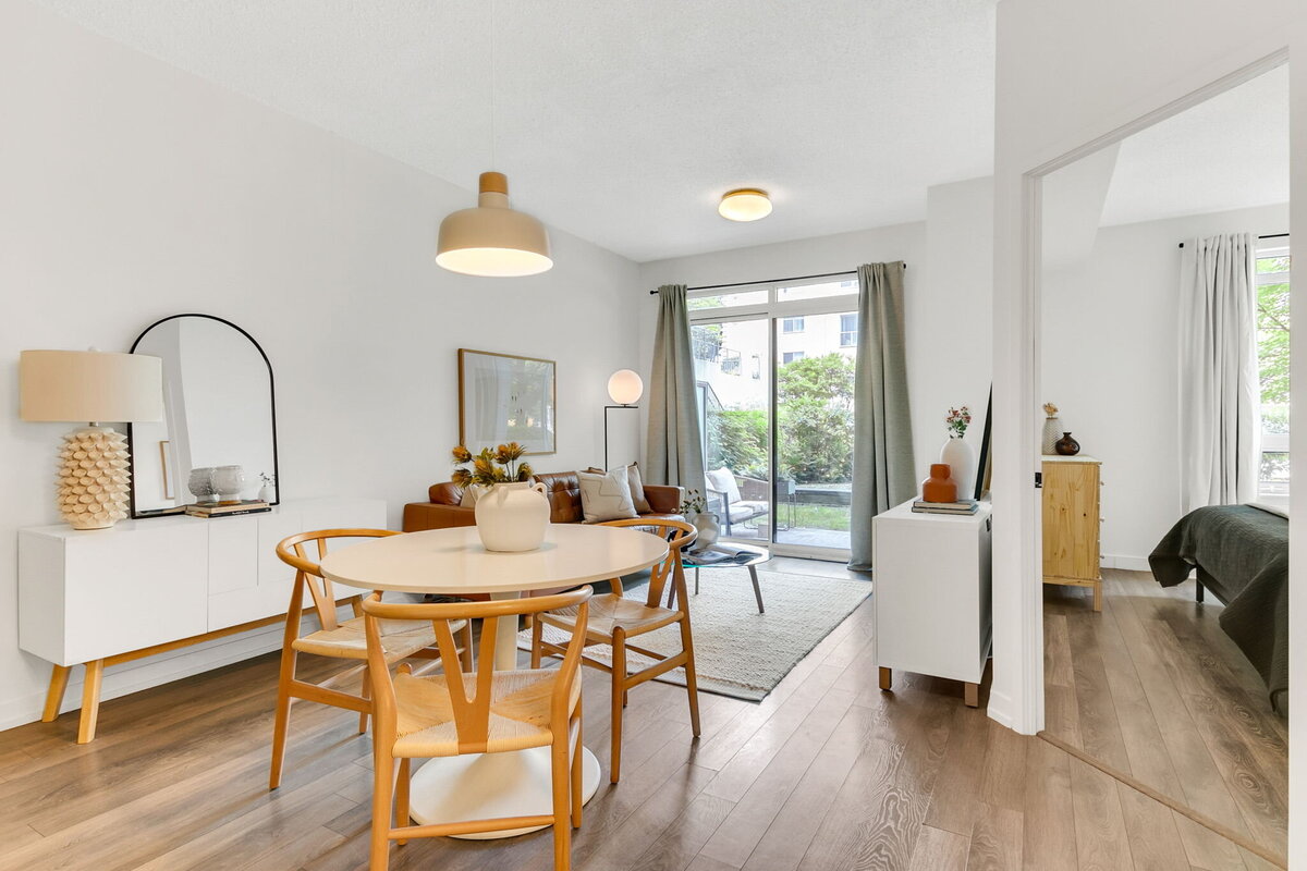 15-web-or-mls-12_002_Dining Room