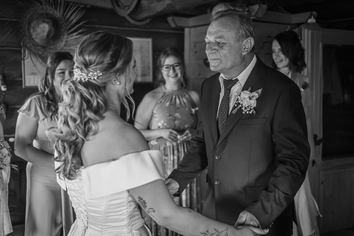 Svatebni_fotografka_Praha_Karolina_Ticha_Resort_Svet_Uzice-43