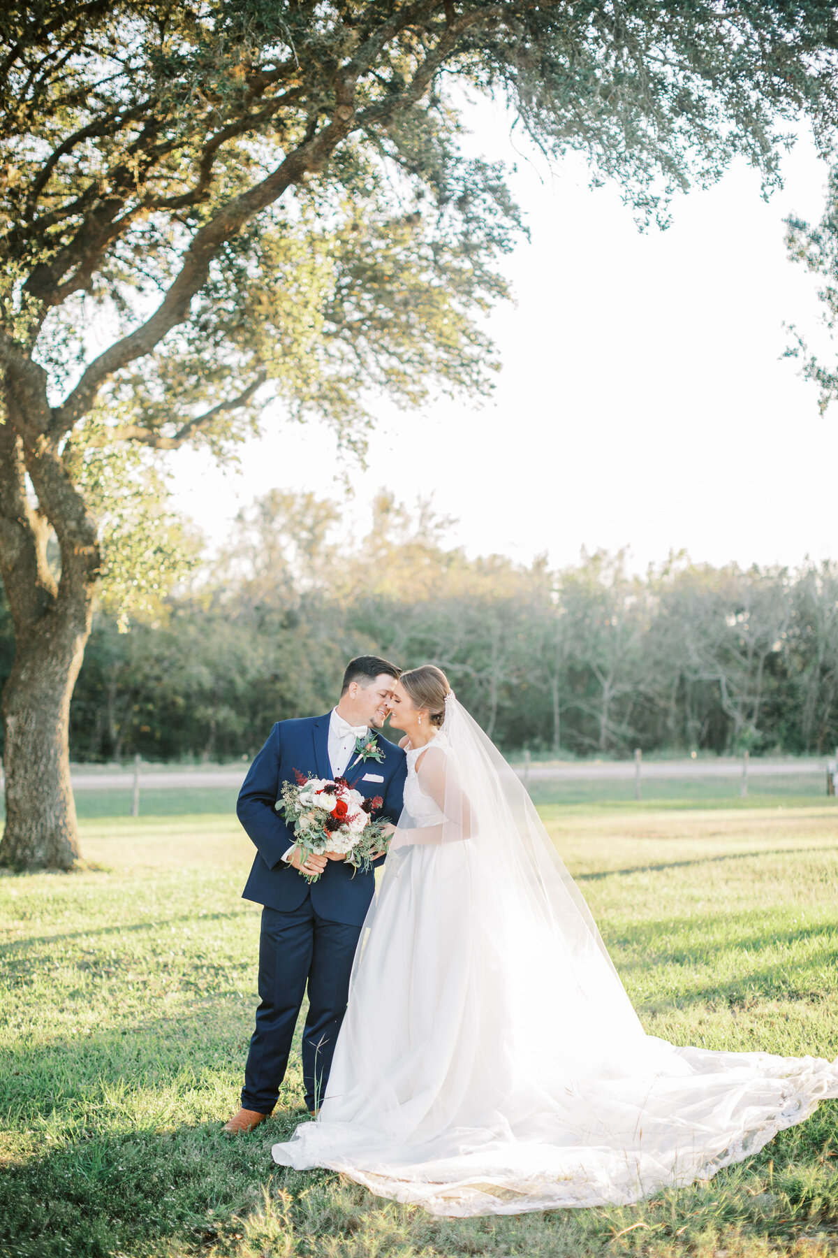 South Texas Wedding Photography | Jenny King Photography | Serving Victoria, Austin, San Antonio, Houston, Destinations