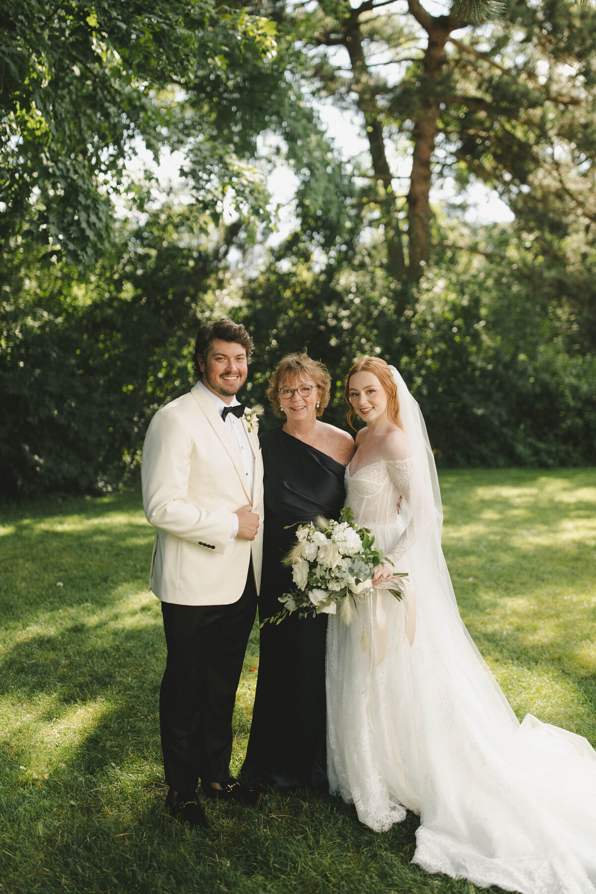 evergreen_weddings_co_canada_wedding_planner_designer_ottawa_winnipeg_toronto_full_service_wedding_planning_management_coordination_coordinating_design_services_designer_luxury_high_end_161