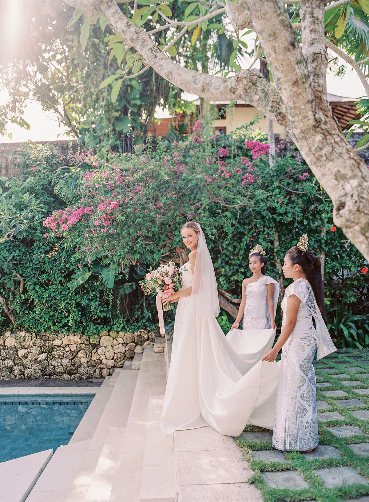 Bali_glasshouse_Tirtha_Uluwatu_Wedding_Fine_Art_Film_Photographer__Luxury_Wedding_Asian_Vicki_Grafton_Photography-1-8
