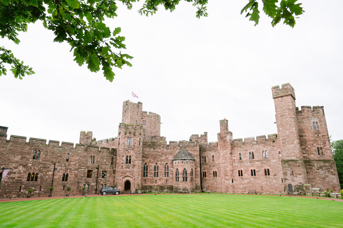 peckforton-castle-wedding-photos-3