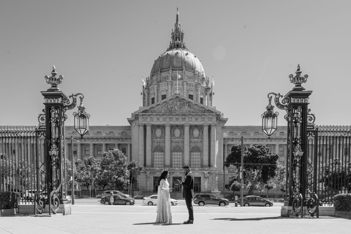 051_sf-city-hall-wedding_firstlook_JAV02229