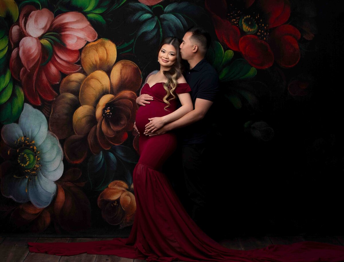 Beautiful maternity photo session in Tempe Arizona