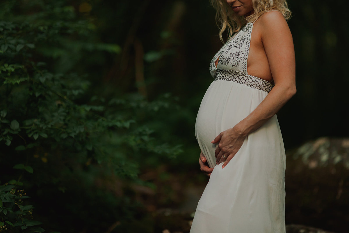 10_Maryland-Summer-Boho-White-Dress-Maternity-Couple-Woods