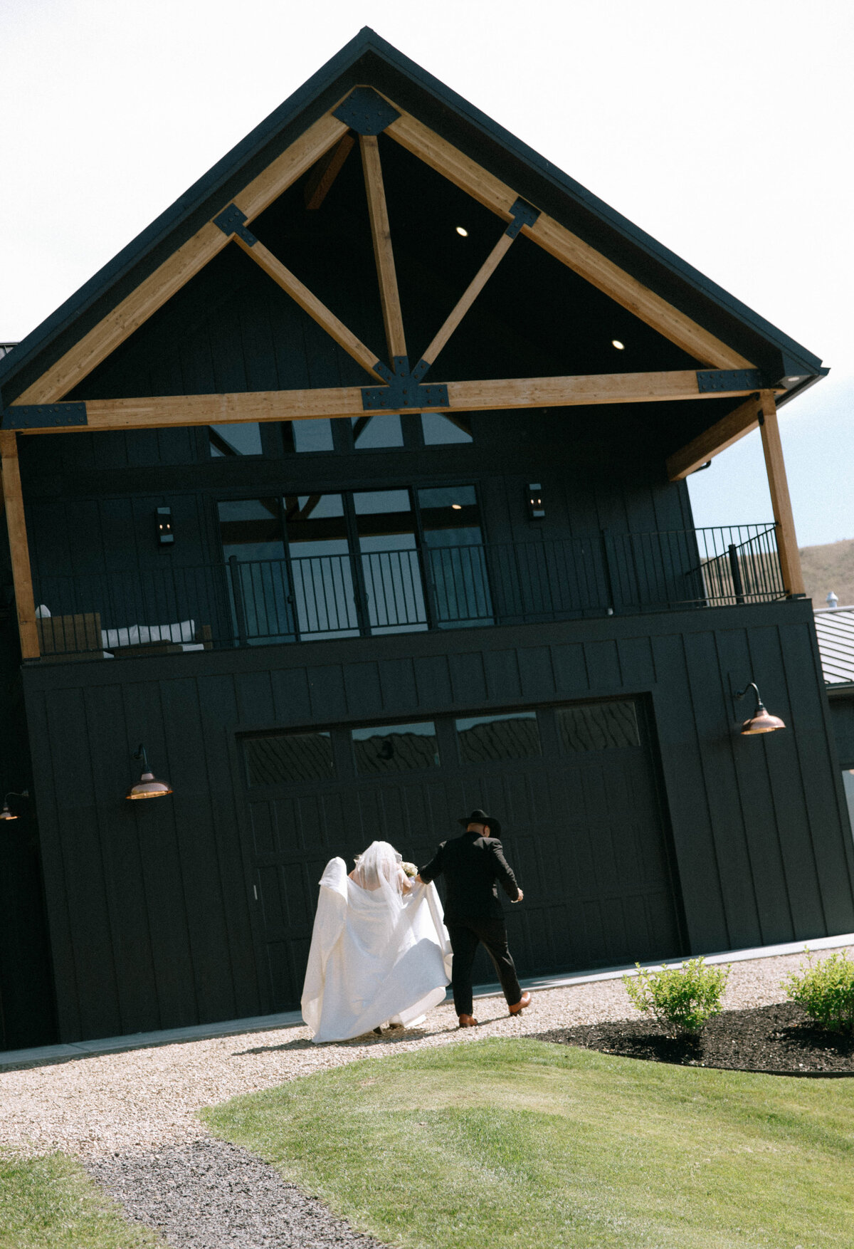 the-white-barn-in-emmett-idaho-wedding-krysta-timmons-photography-ceremony-362