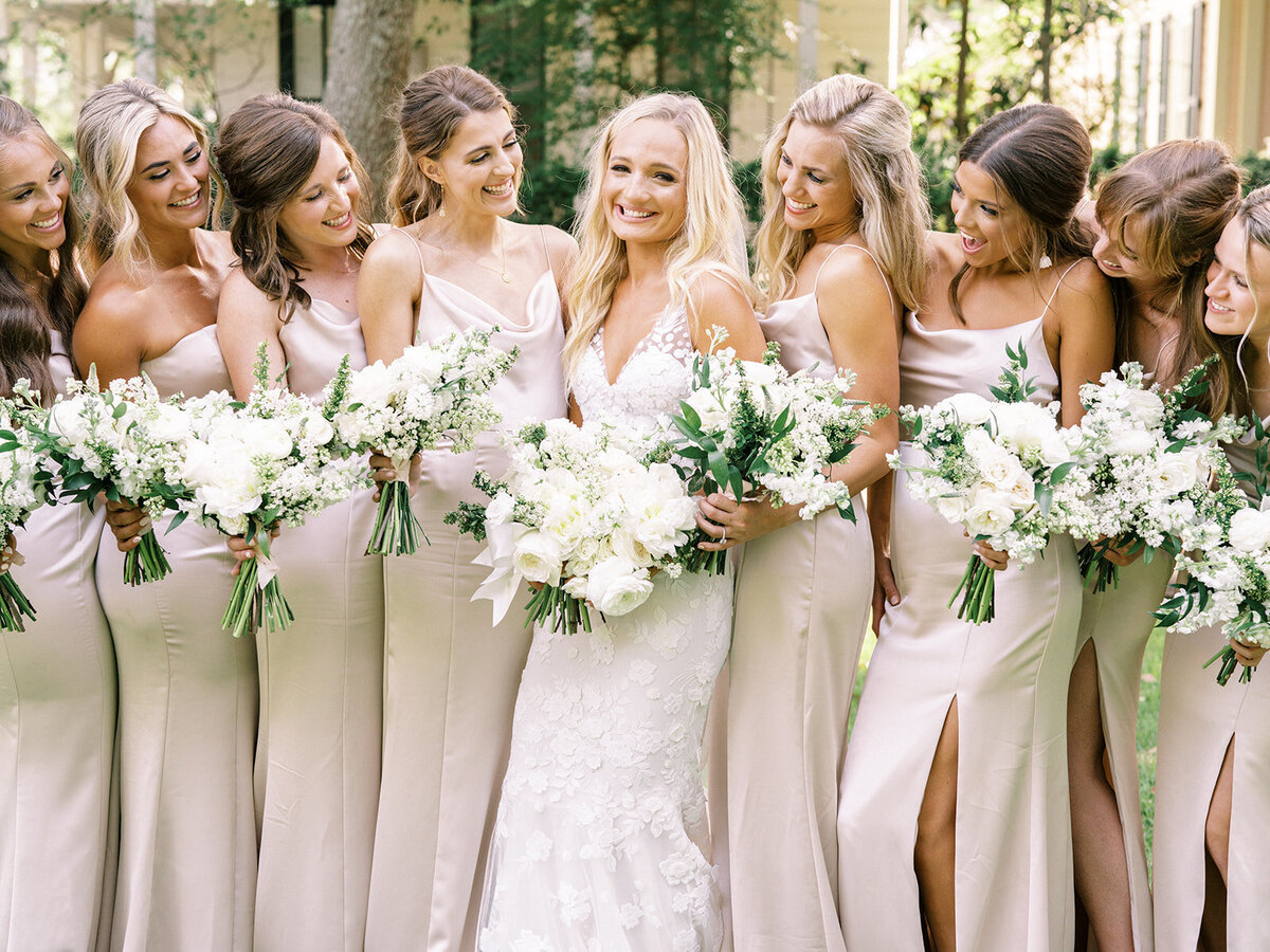 luxury-wedding-bride-bridesmaids-champagne-dresses