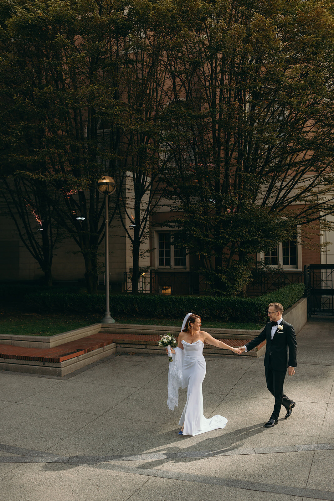 candid-emotional-wedding-moment-terminal-city-club