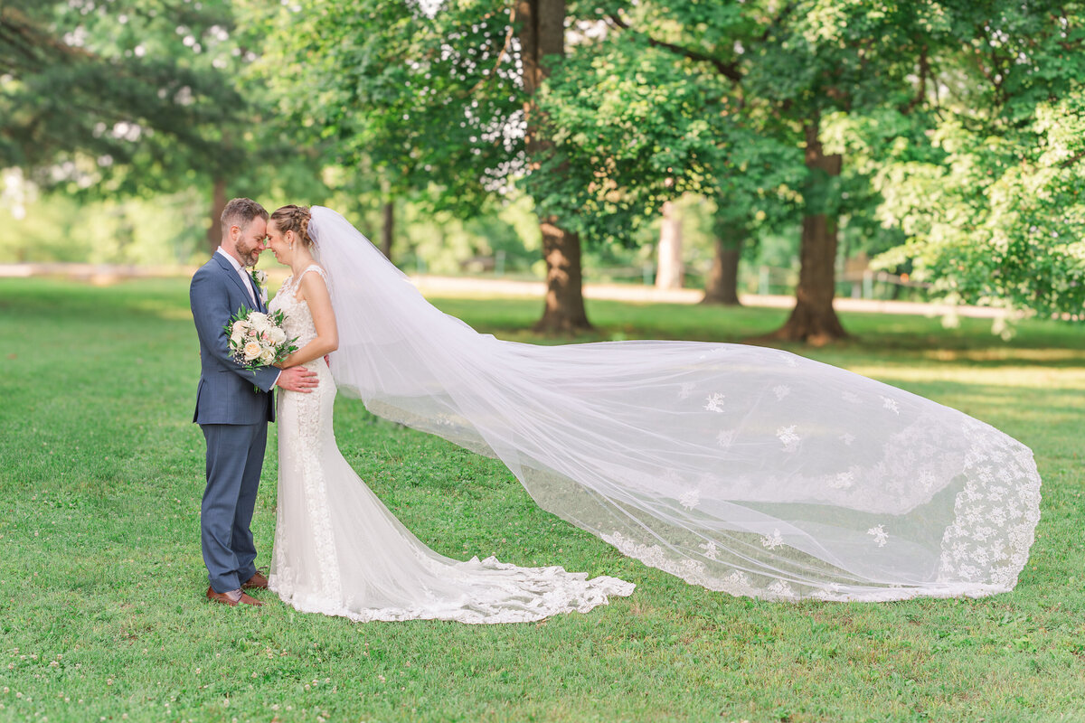 Georgetown bride with long heirloom veil at the Cardome Center