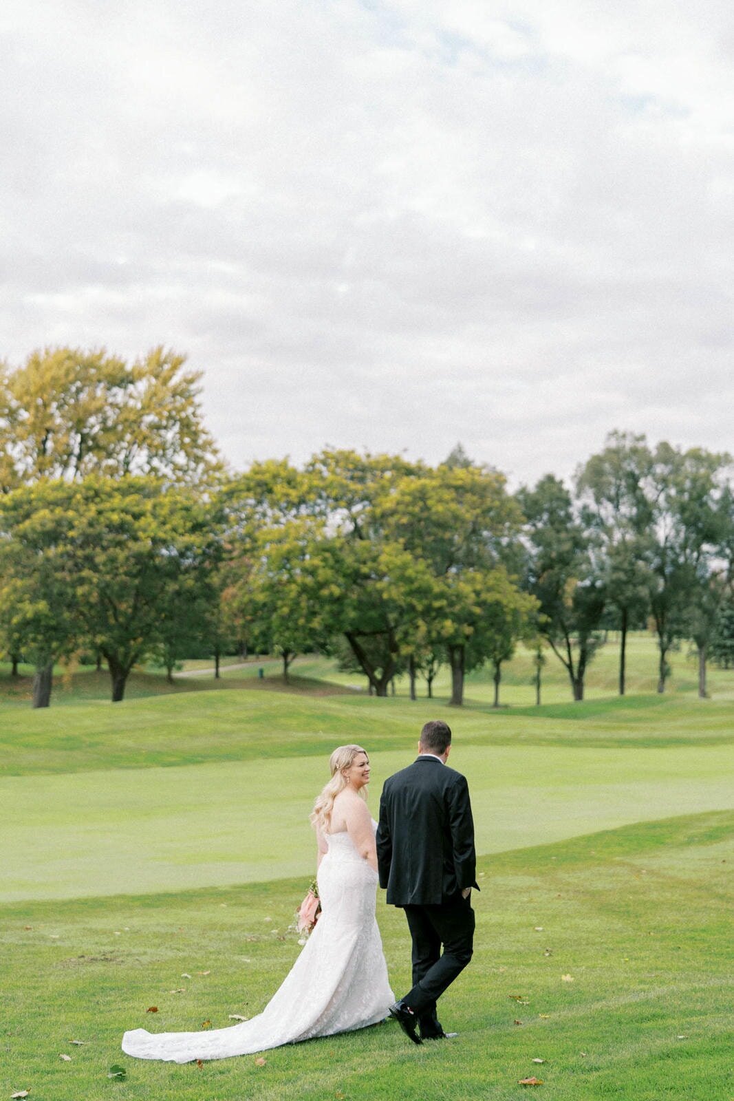 W5-Wedding-in-Oakville-Golf-Club-Shane-and-Katy-2023-10-14-2500px-1135