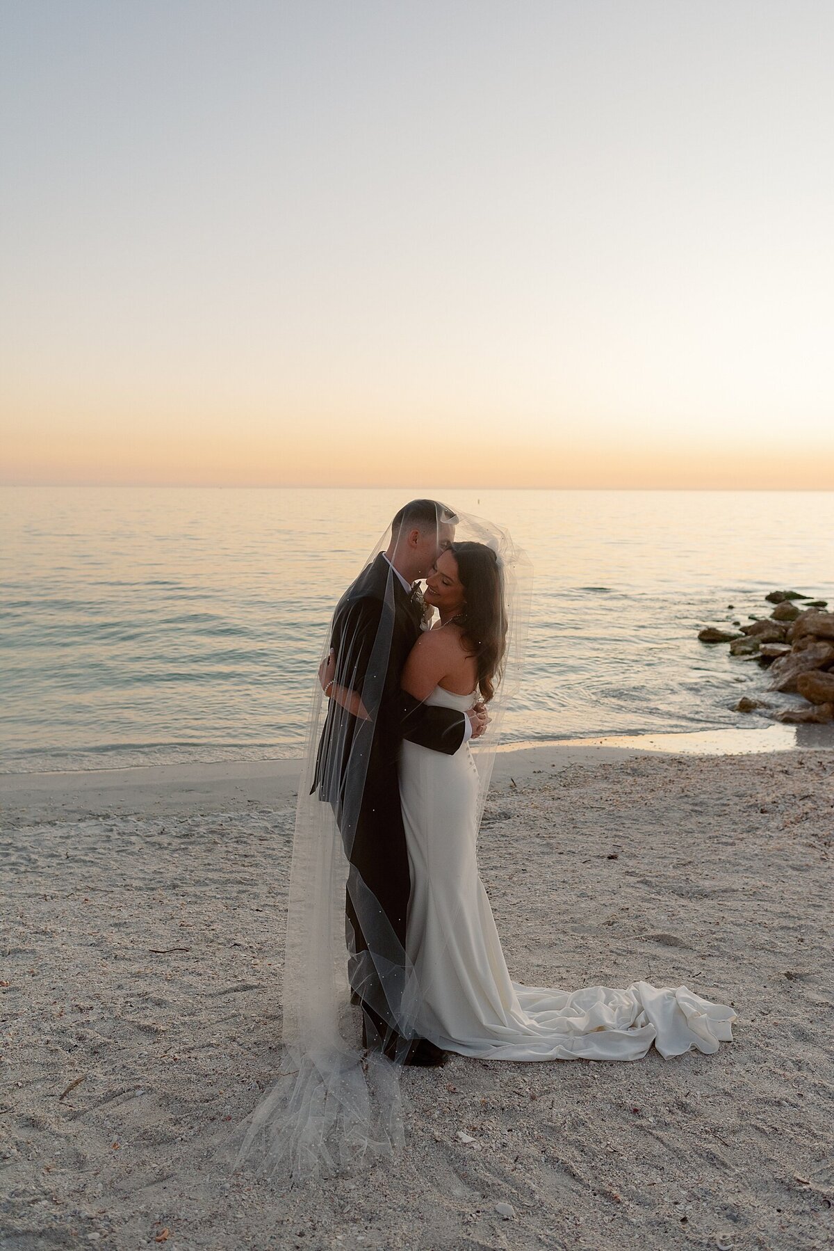Lido-Beach-Resort-Wedding_0079