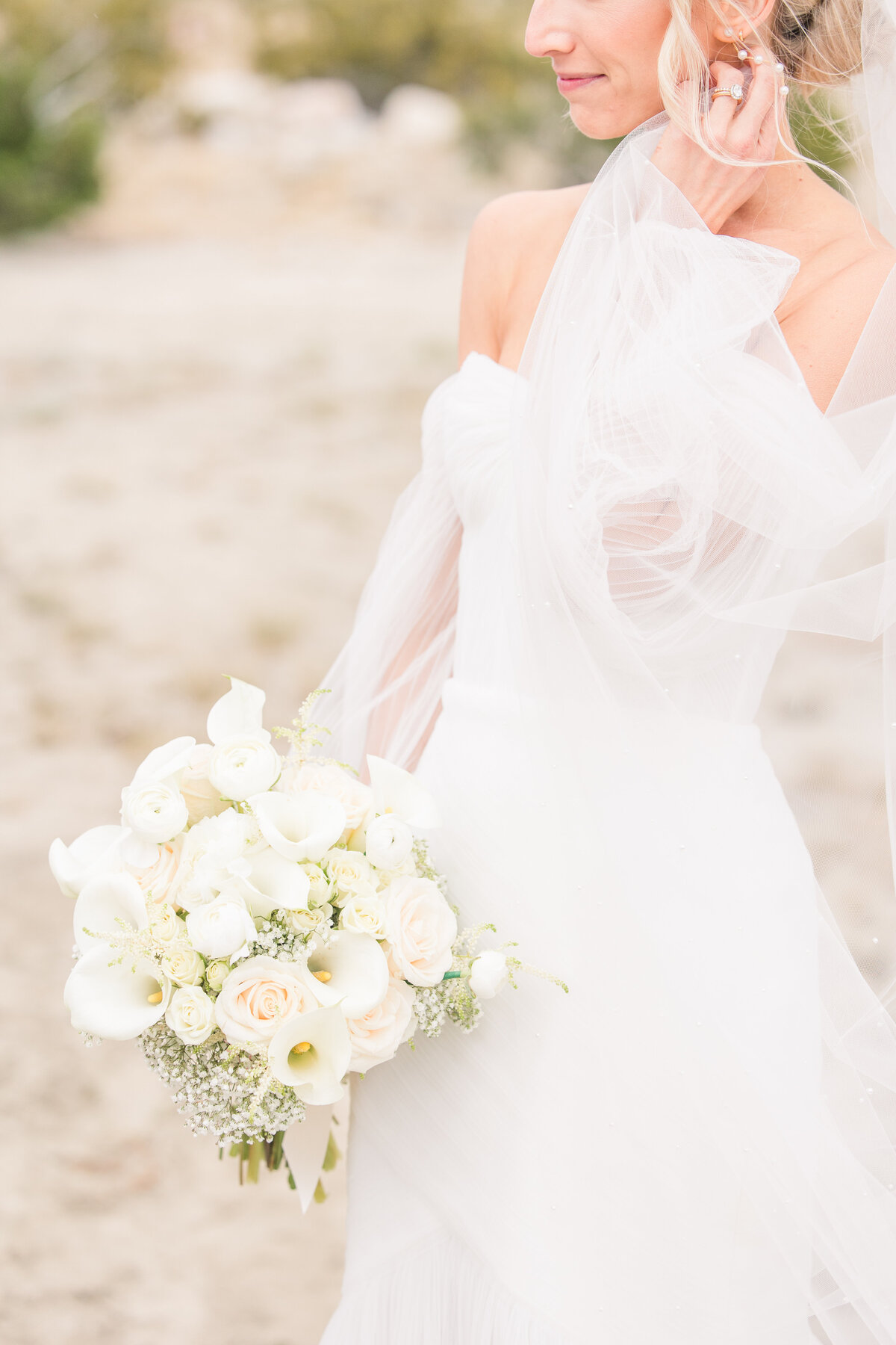 The Estate at Via Las Palmas Palm Springs Light and airy spring wedding southern california wedding venue luxury photography-252