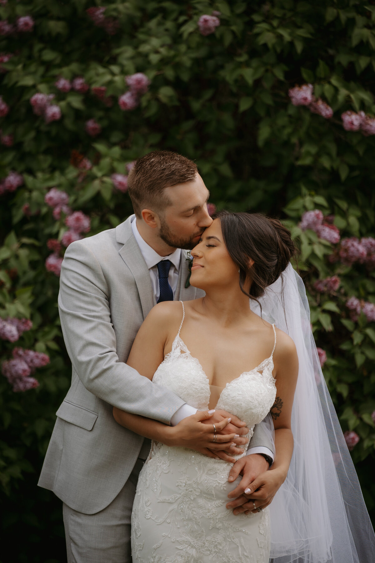bride and groom protrait Alberta wedding 