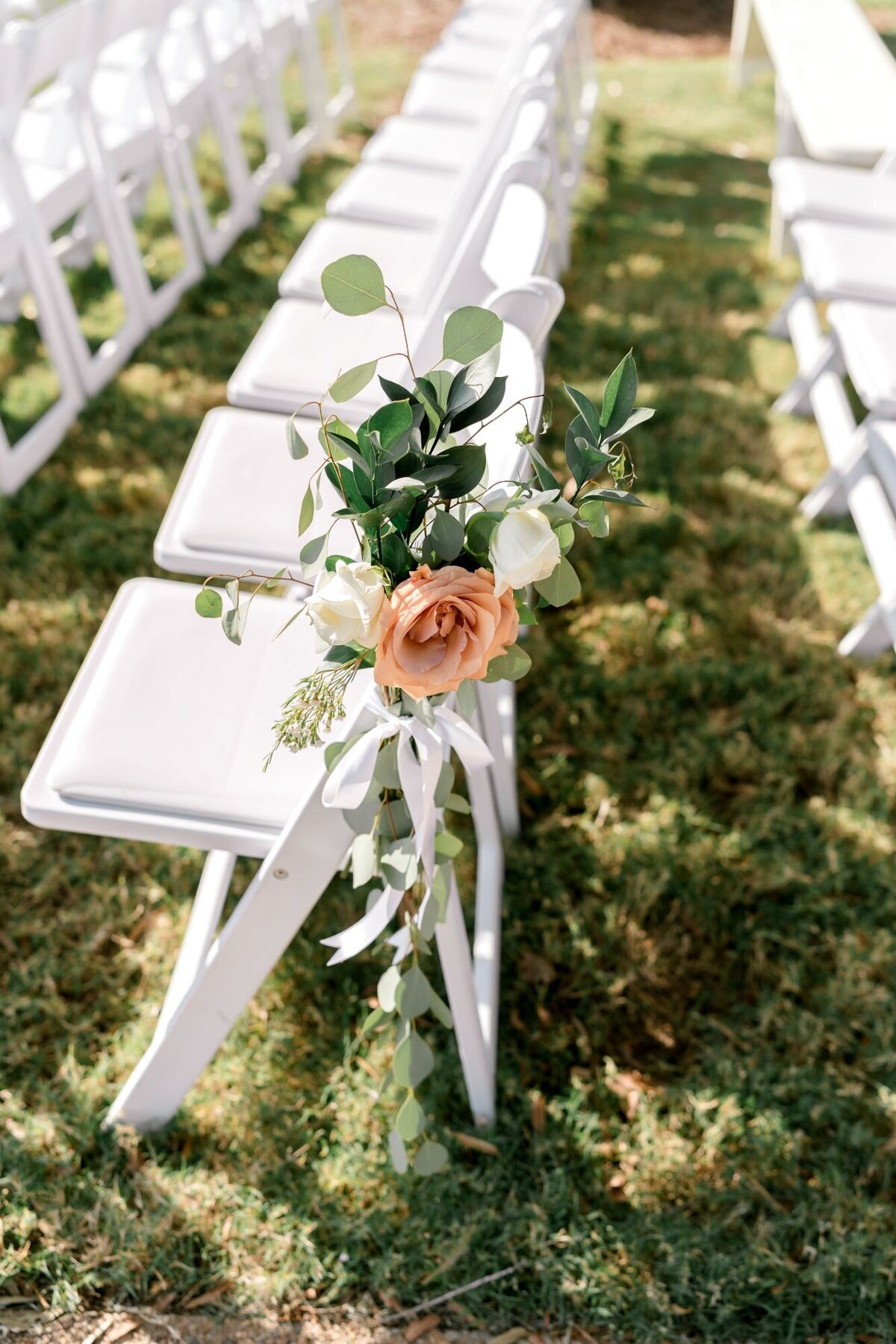 ceremony-aisle-decor-lewallen-farms-waleska-ga