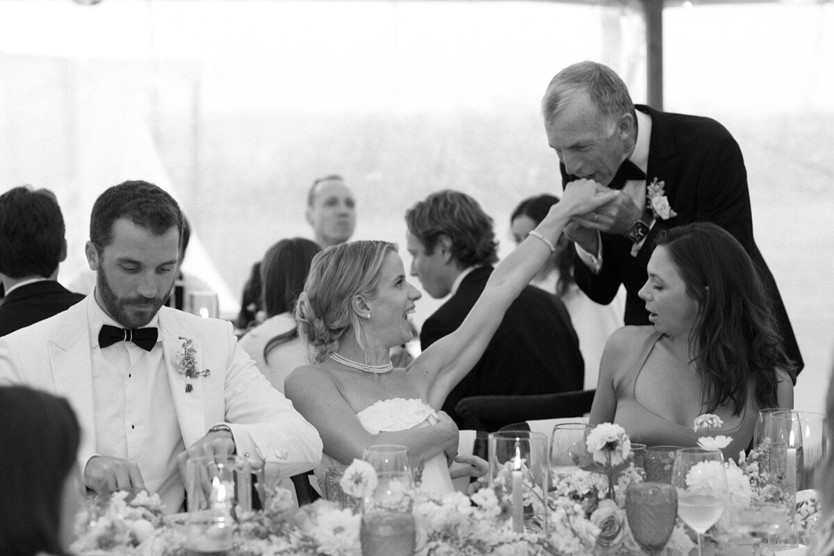 Martha_s Vineyard Edgartown Wedding Photos-By Halie Wedding Photography-IT20230923-FINAL-1278