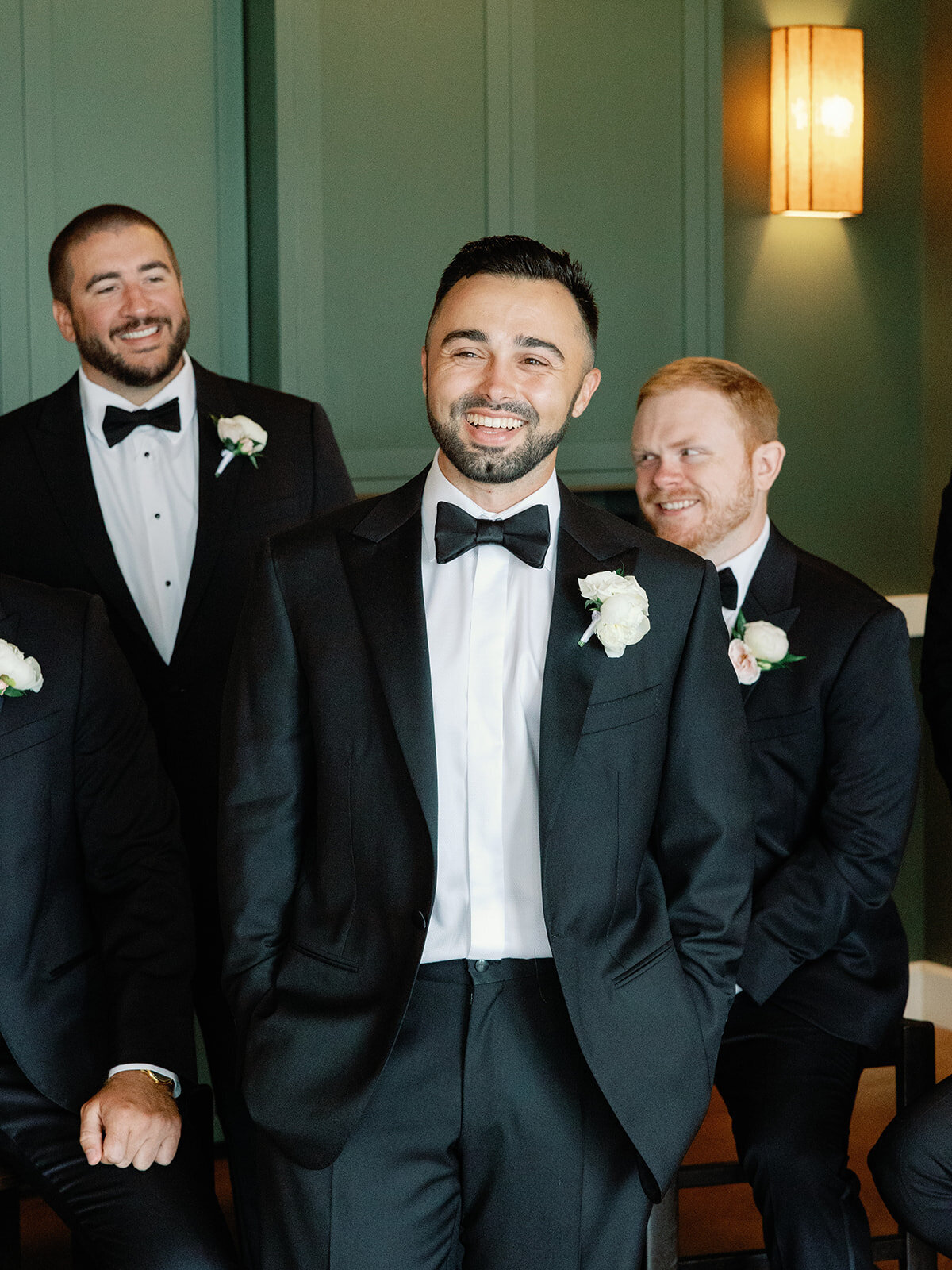 lake-house-canadaigua-wedding-friends010