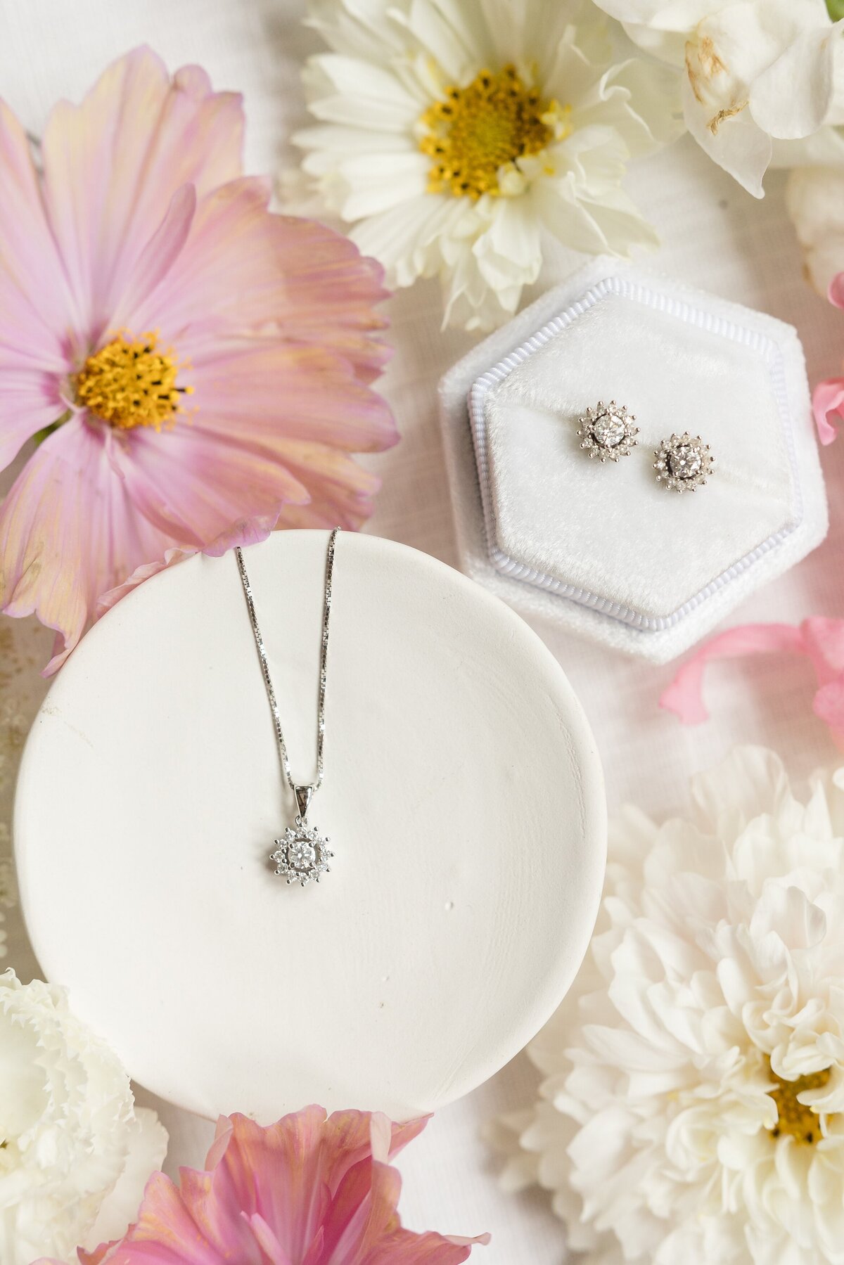 Stunning Elsie Perrin Williams Estate Wedding - Dylan and Sandra Photography - 0115