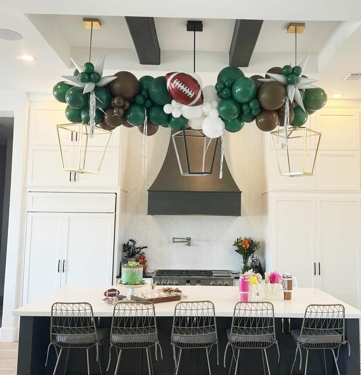 eagles football balloons Stand Out Balloons