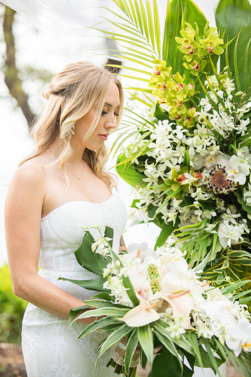 Big Island Wedding photography - Outrigger Kona bride