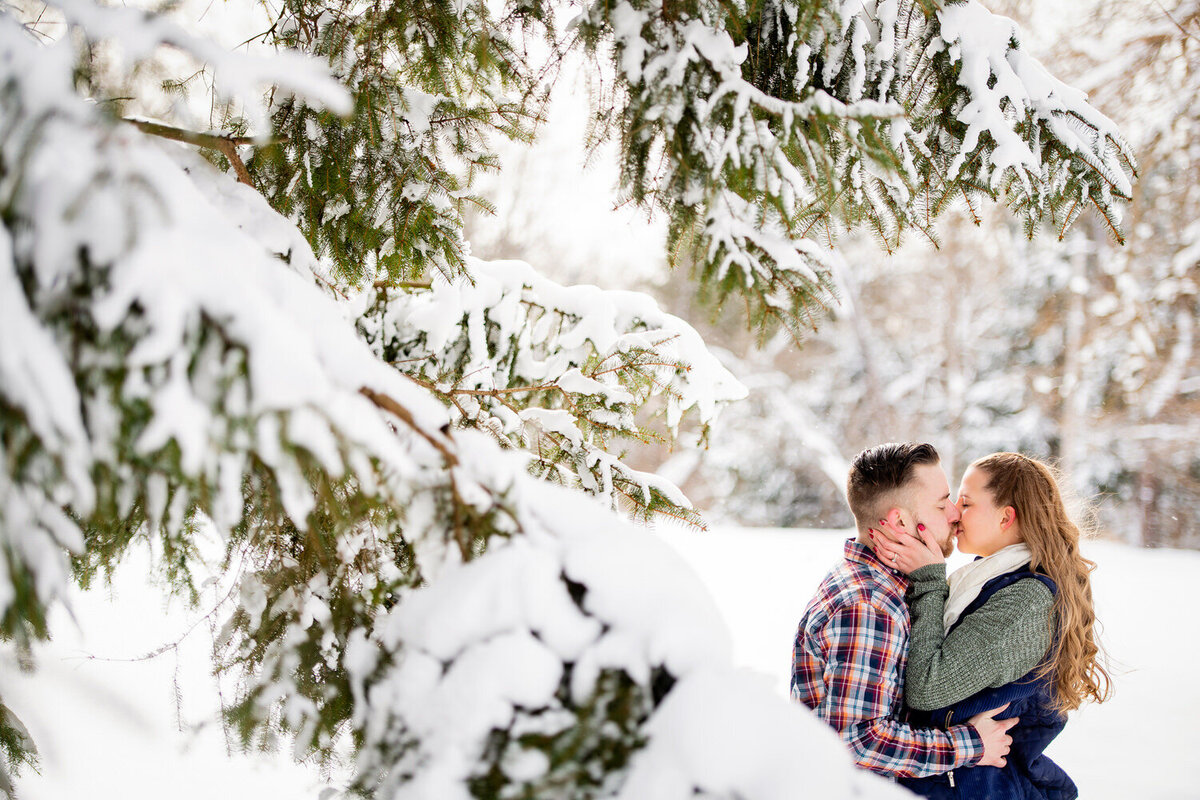 Engaged_Canton_103