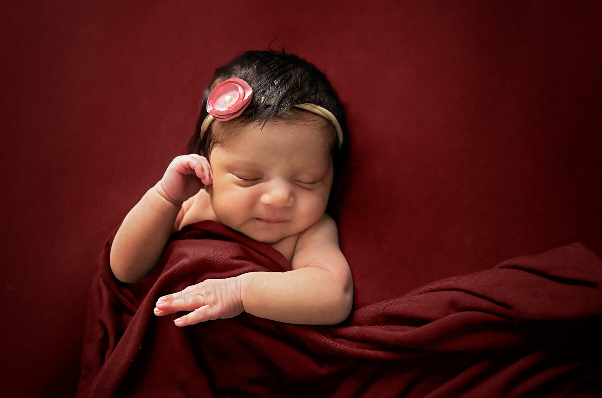 newborn-portraits-red-cuayhoga-falls-photographers
