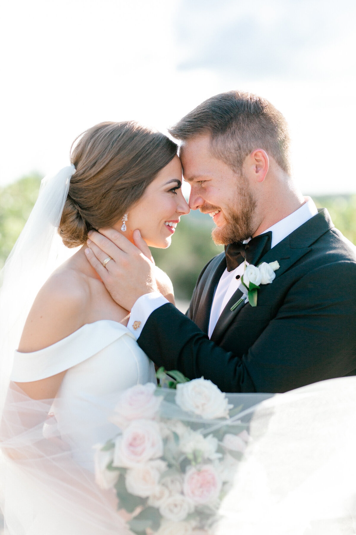 Lexi Broughton & Garrett Greer Wedding at Dove Ridge Vineyards | Sami Kathryn Photography | Dallas Wedding Photography-8