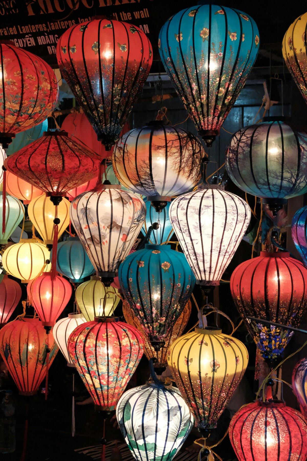 vietnamese lanterns