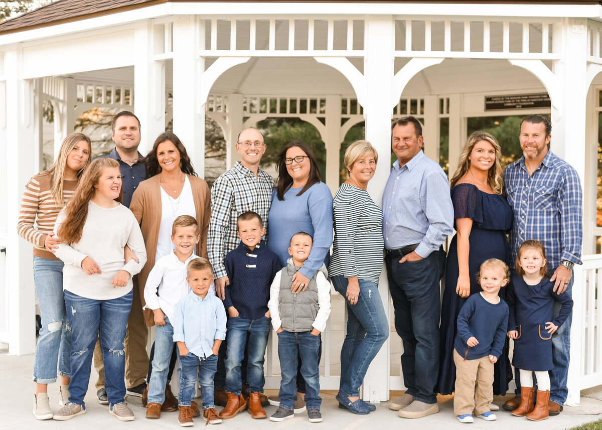 MKVPhotograpghy_FieldsFamily22-002