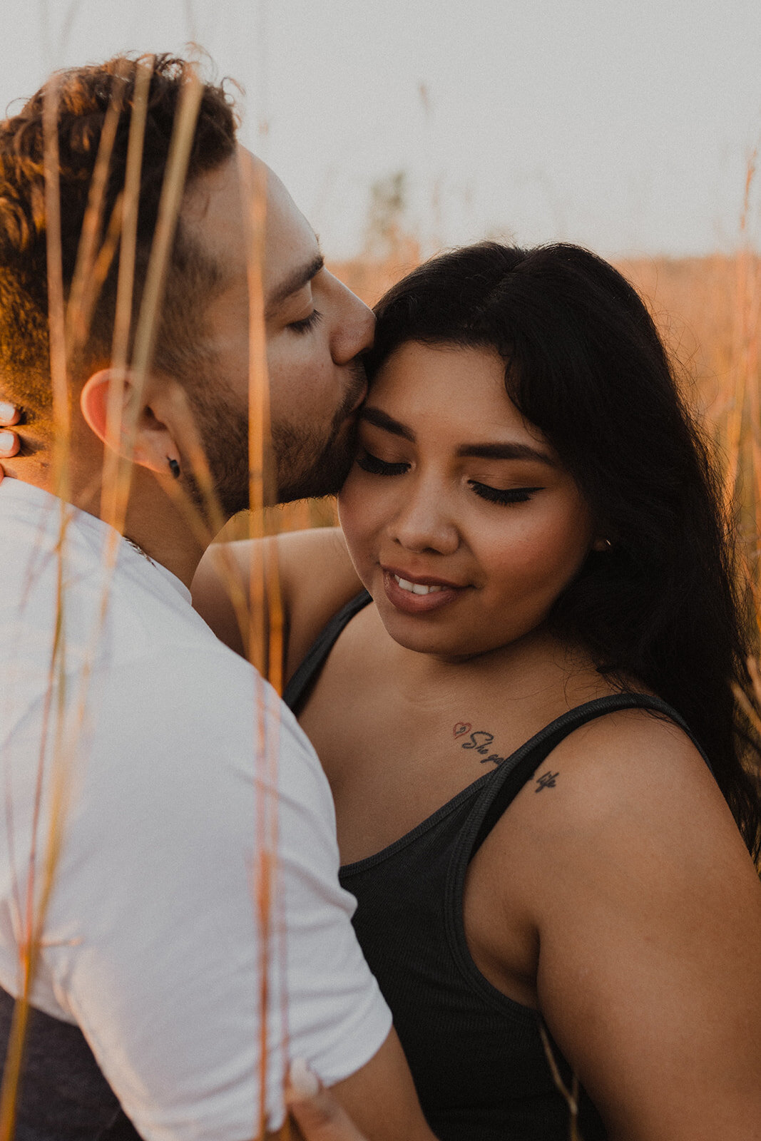 Intimate-Summer-Goldenhour-Engagement-Session172