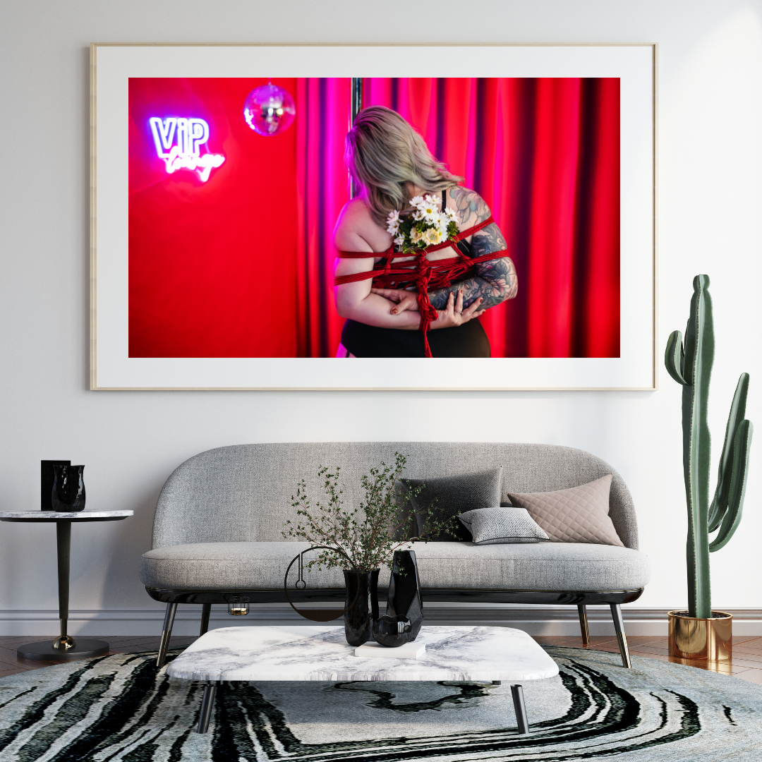 Grey Modern 3D Illustration Wall Frame Mockup Instagram Post (1)