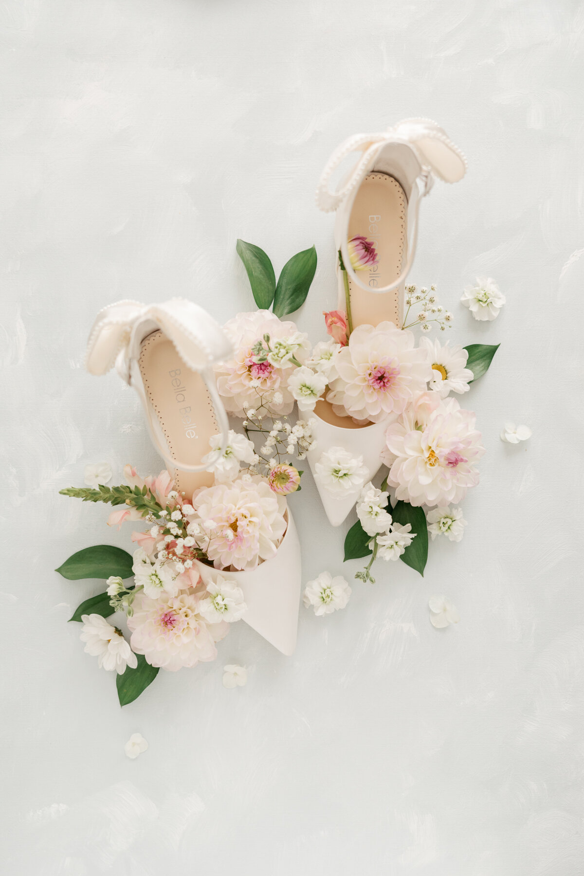 Gabriella & Connor Wedding Sneak Peeks