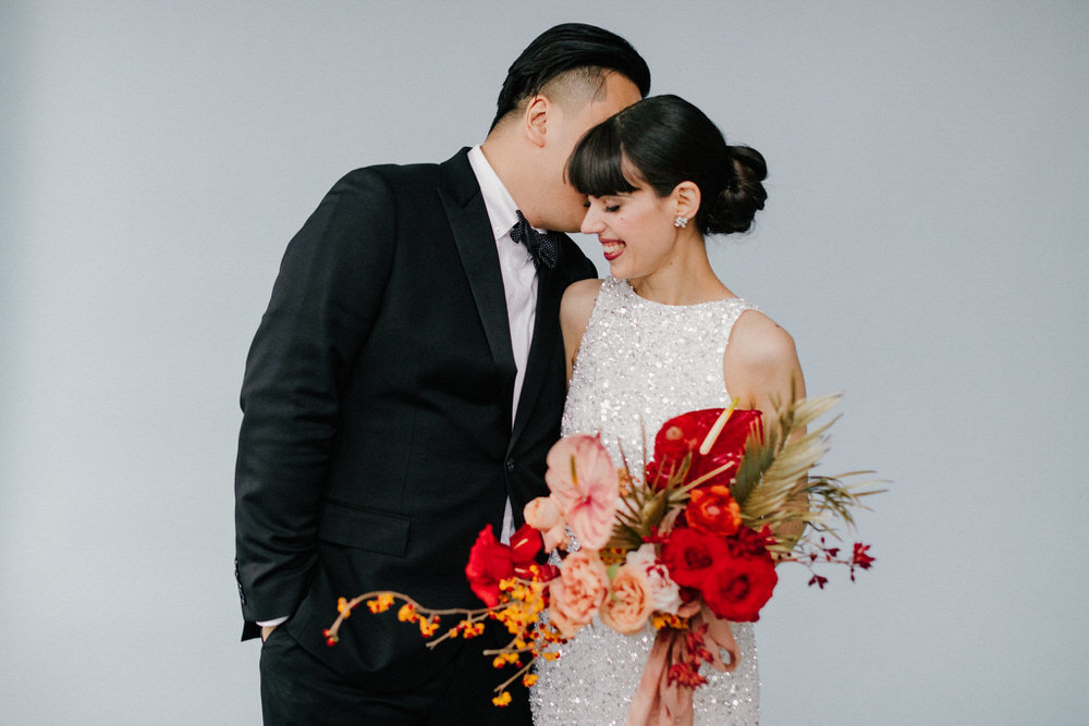 design-exchange-wedding-christine-lim-photography-white-oak-flower-co-057