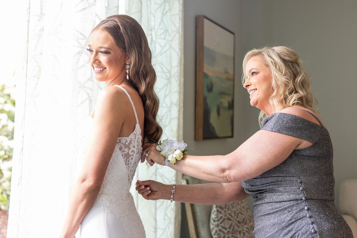 Wedding-at-Board-and-Batten-Lexington-North-Carolina-0706