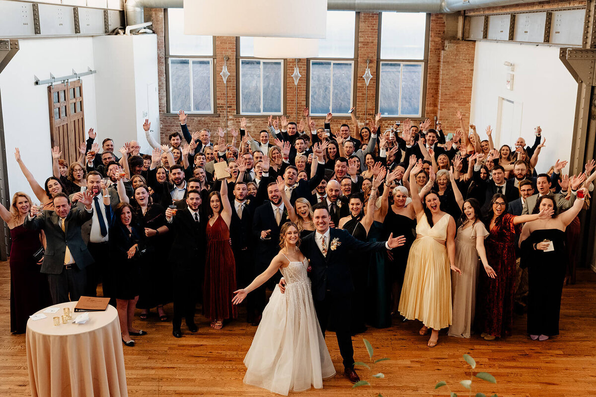 city-view-lofts-modern-downtown-chicago-wedding-051