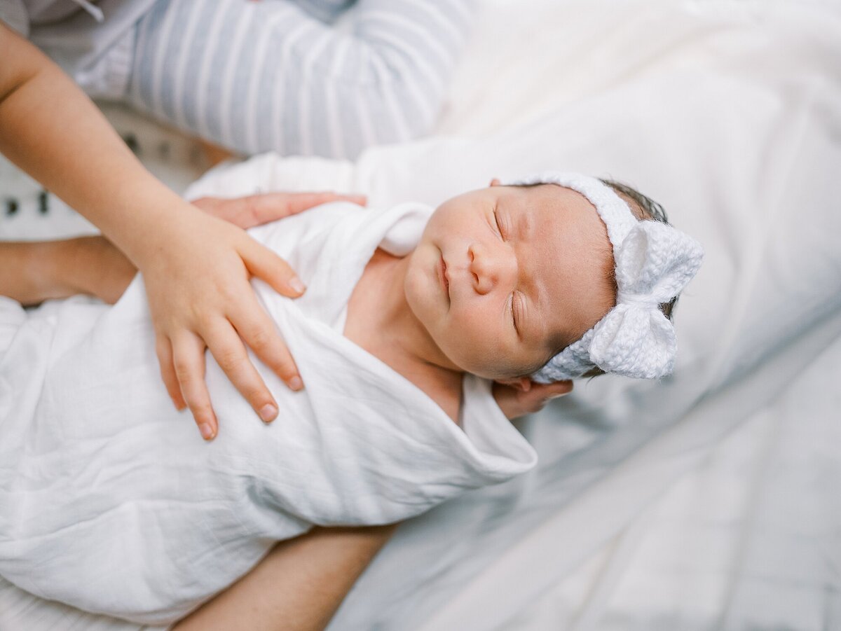 in-home-newborn-photos-northern-virginia-photographer-14