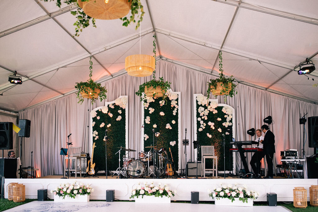 Ellie-Mark-Bermuda-Wedding-Reception-Setup