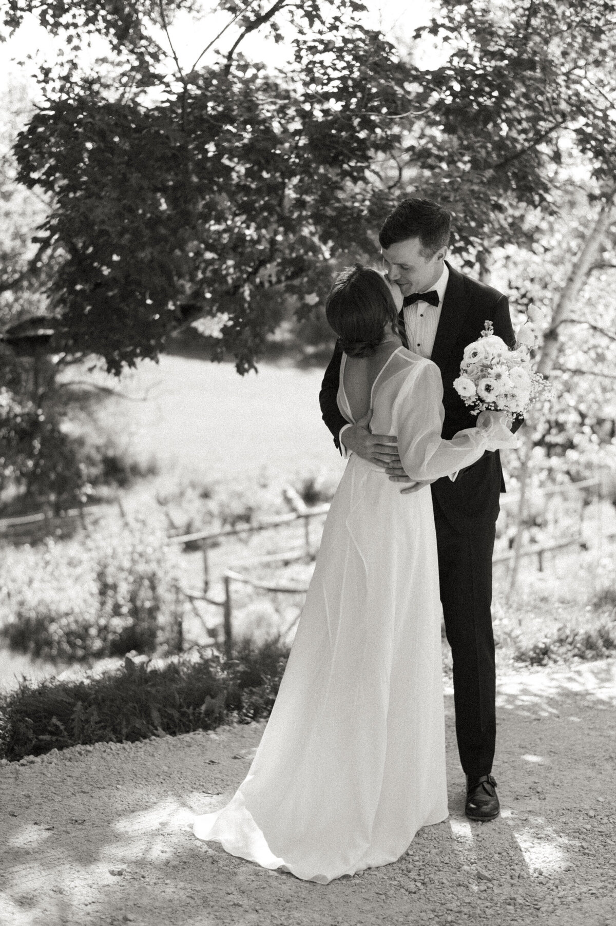 AllieJenningsPhoto-SophieTKWedding-SNEAKPEEKS-5