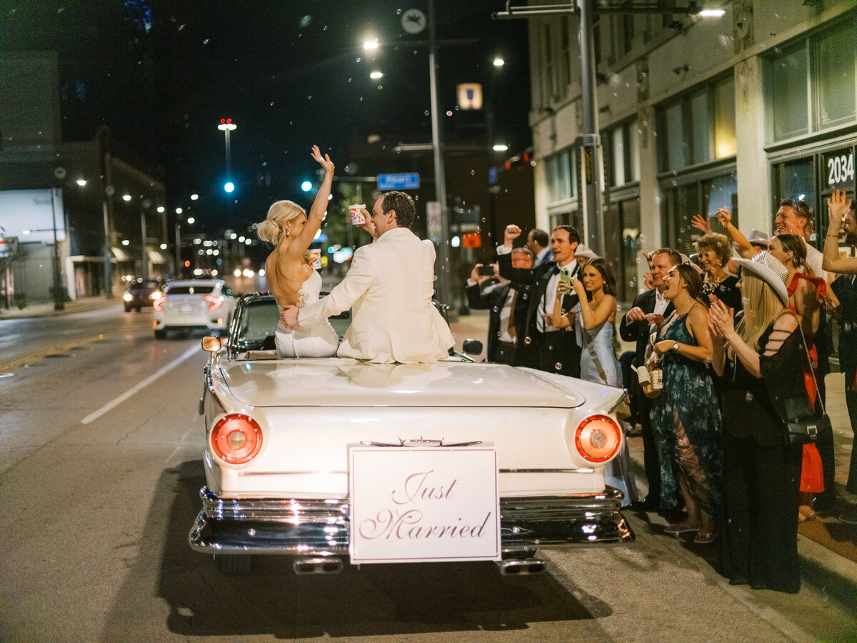 Dallas_Wedding_Photographer_Bethany_Erin_Photography_Allyson&Jack_Wedding-1408