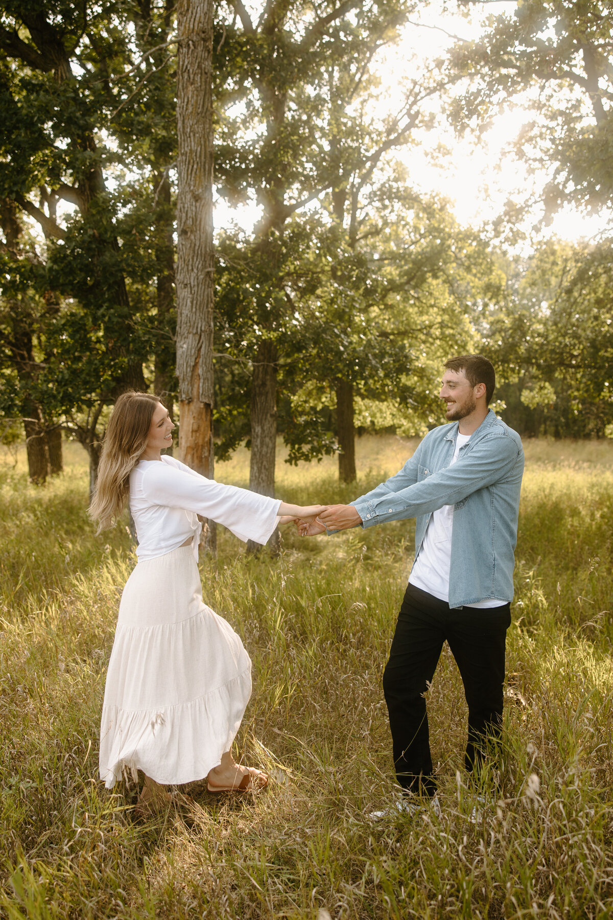 minnesota dreamy summer engagement