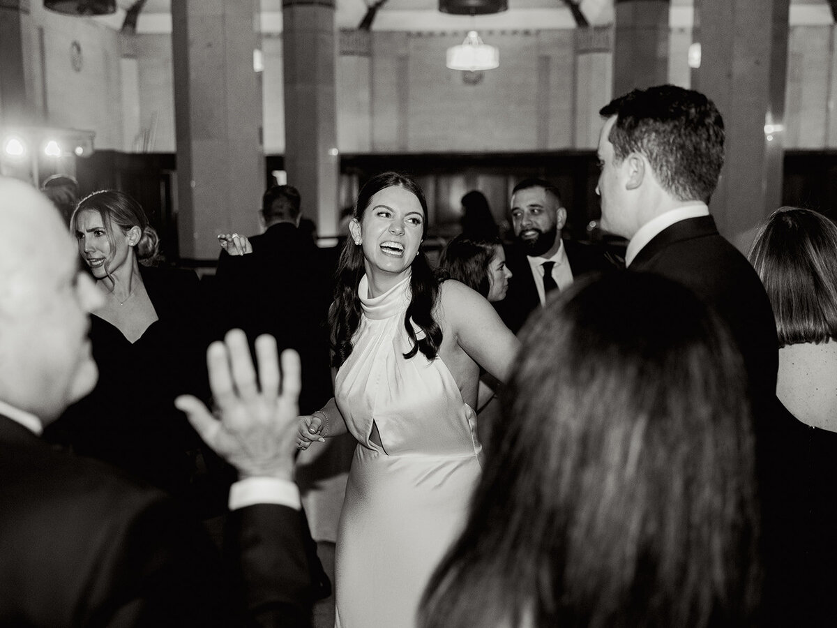 2024-04-20_Vittoria+NicholasBertlingWedding_MollyMurphyPhotography-63
