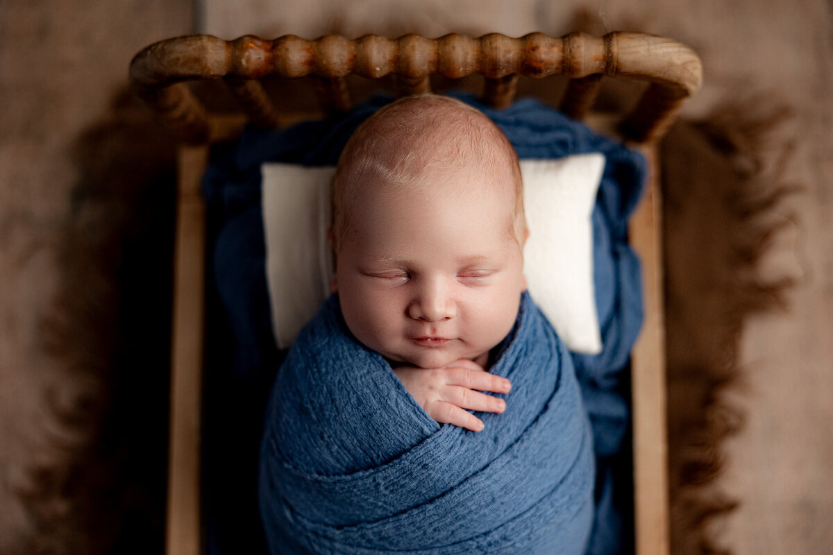 newborn photographer in michigan, michigan newborn photographer, newborn photographer near charlevoix, photographer near petoskey, baby photographer near traverse city, newborn photographer near me_GriffinNewborn_4311