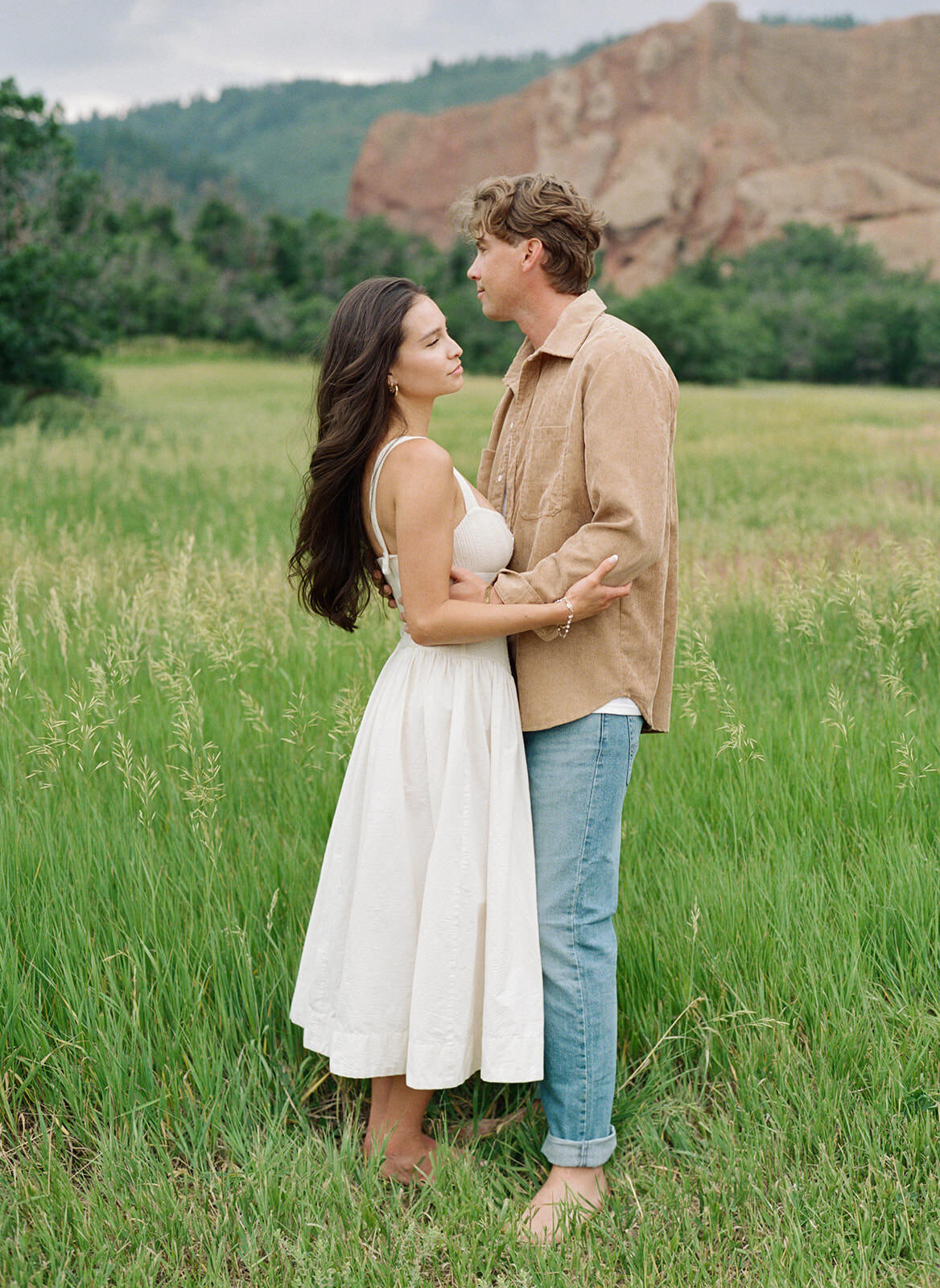 Domyslawski-Sheets_Engagement_TaraHodgesPhotography108